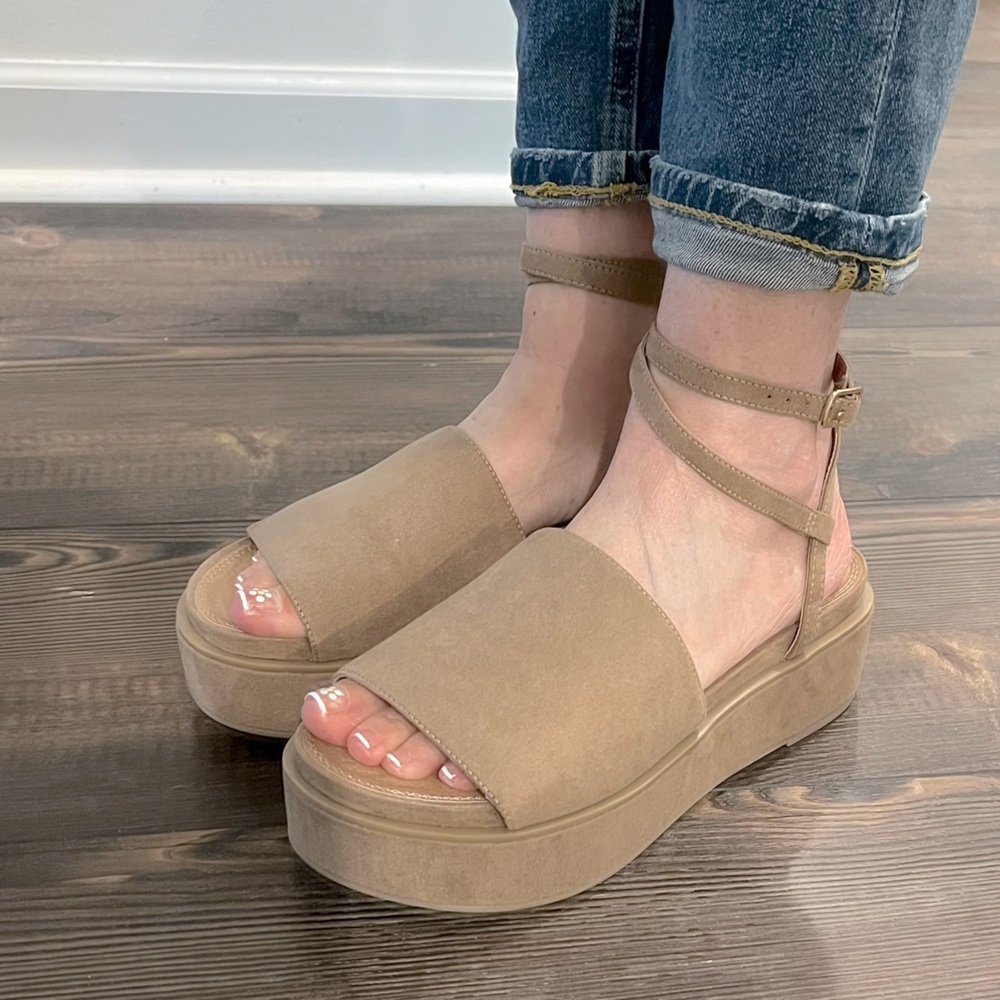 NEW ASOS tan Brown microsuede platform sandals size 8